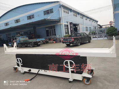 1675302966992628.jpg 機器人用半自動電動舉升工具拖車5I.jpg