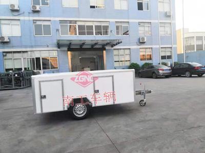 1675408011194627.jpg 機(jī)器人用0.3噸廂式ATV工具拖車(chē)1I.jpg