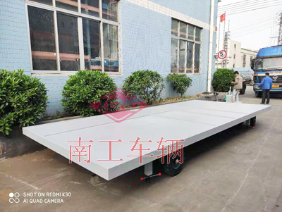 1675408977934094.jpg 7噸移動式房車底盤3I.jpg