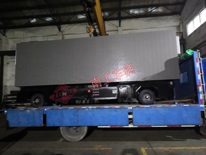 1676424326564965.jpg LED折疊全掛式顯示屏亠告拖車底盤2I.jpg