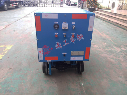 1676424644944072.jpg 0.2噸輕型電動(dòng)軌道車(chē)4I.jpg