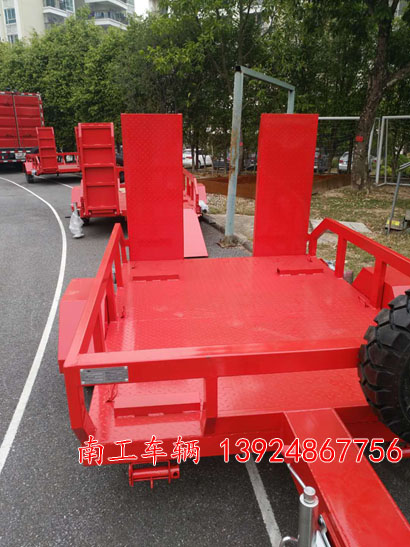 1677133215397449.jpg 2.1噸履帶式消防車拖車5I.jpg