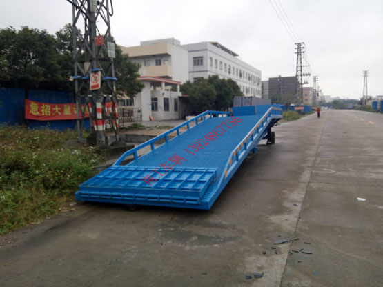 1677204795713557.jpg 16噸移動式升降平臺3I.jpg