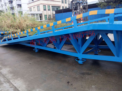 1677204803117282.jpg 16噸移動式登車橋5I.jpg