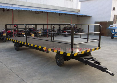 1677224259841663.jpg 3噸護(hù)欄型平板拖車3 i.jpg