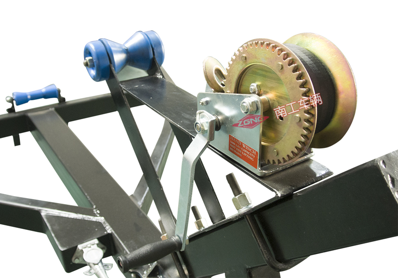 1677896859893877.jpg 游艇拖車6.jpg