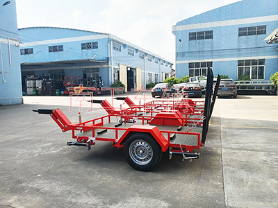 1682500005719554.jpg 泡沫噴灑機(jī)器人用工具拖車2I.jpg