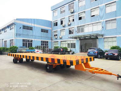 1683942002157062.jpg 30噸重型平板拖車帶4個轉(zhuǎn)盤5I.jpg