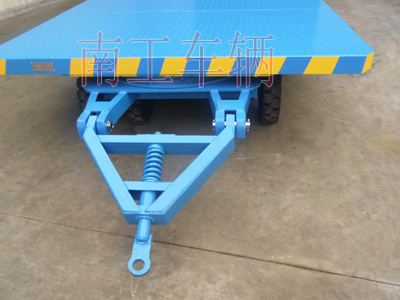 1695279487479488.jpg 8噸平板拖車4I.jpg