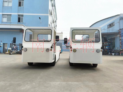 1704350210582497.jpg 2噸座駕式純電動(dòng)平板拖車I.jpg