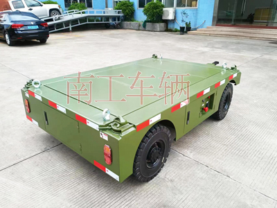 1705307843202593.jpg 3噸電動(dòng)遙控行走牽引行走兩用平板拖車2I.jpg