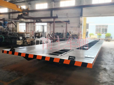 1706068129369385.jpg 15.5噸預(yù)制方艙箱變平板拖車7I.jpg