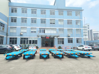 1717550405330645.jpg 3噸全掛式牽引平板拖車(chē)可拆護(hù)欄1I.jpg