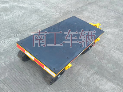 1722233026736397.jpg 2噸小型平板拖車帶膠墊2I.jpg