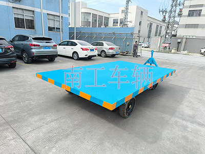 1741137940349514.jpg 9噸平板拖車(chē)無(wú)動(dòng)力牽引工具拖車(chē)4I.jpg