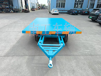 1741137948762748.jpg 9噸平板拖車(chē)無(wú)動(dòng)力牽引工具拖車(chē)I.jpg